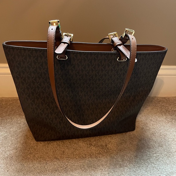 Michael Kors Purse - Picture 2 of 8